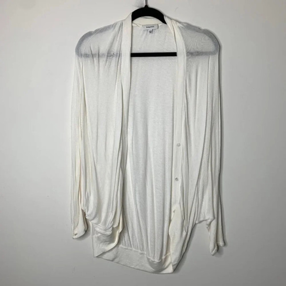 Aritzia Babaton Cardigan Sweater Dolman 3/4 Length Sleeve Button front Off White - Picture 4 of 10